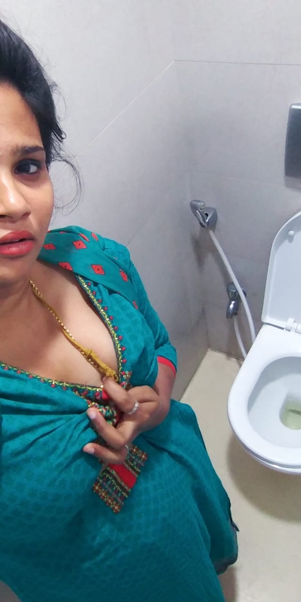 big-boobs-tamil-girlfriend-viral-nudes-leaked-013