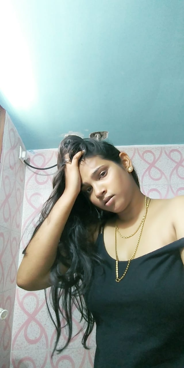 big-boobs-tamil-girlfriend-viral-nudes-leaked-041