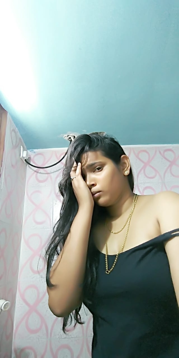 big-boobs-tamil-girlfriend-viral-nudes-leaked-043