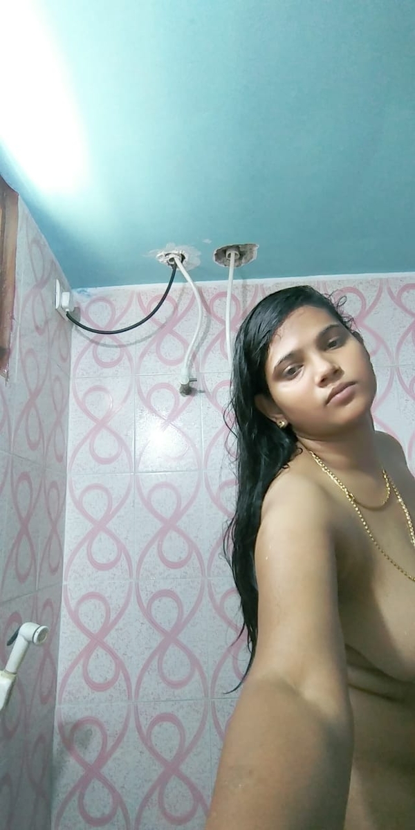 big-boobs-tamil-girlfriend-viral-nudes-leaked-064